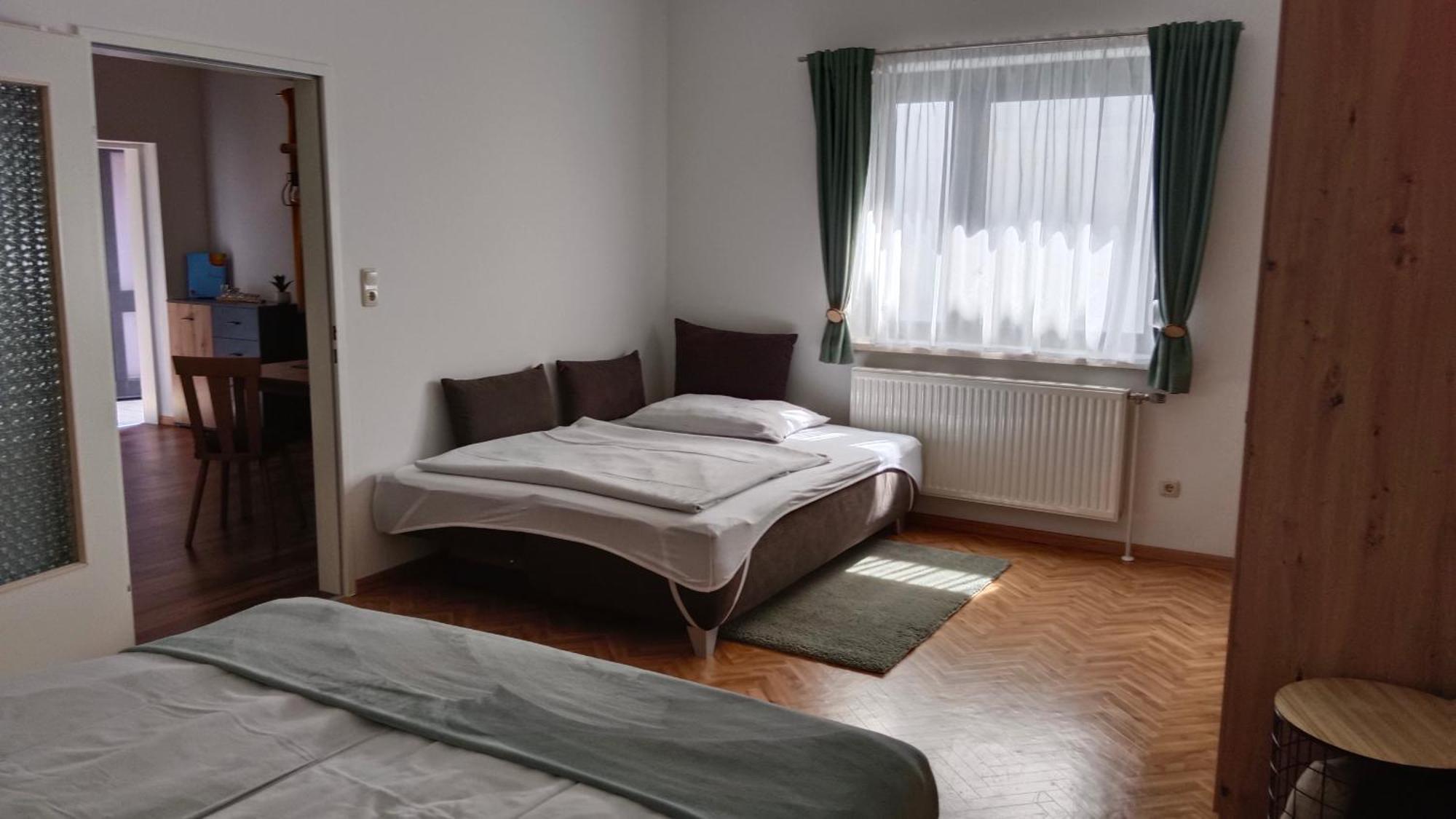 Appartment Weinbau Müllner Neusiedl am See Exterior foto